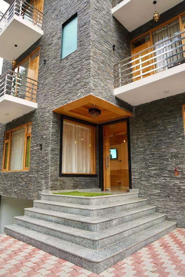 North Deodar Avenue, Manali Екстер'єр фото